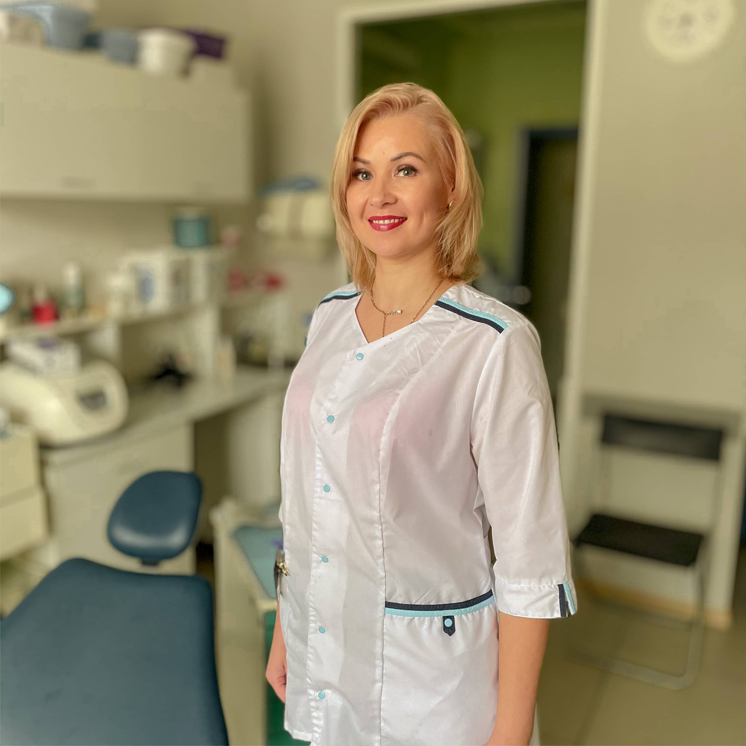 стоматолог по лечению кариеса